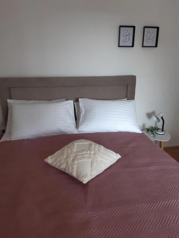 Treća spavaća soba s velikim bračnim krevetom