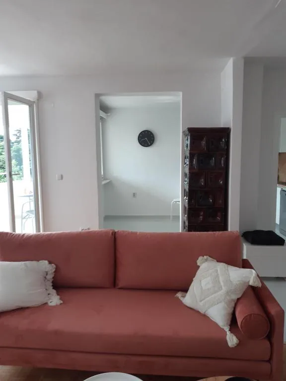 Dnevni boravak sa sofom
